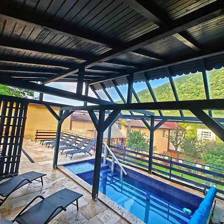 Casa Miclau Gazde/Camere de închiriat Băile Herculane
