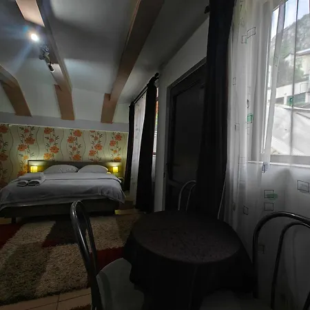 Casa Miclau *