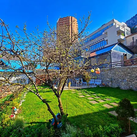 Gazde/Camere de închiriat Casa Miclau *